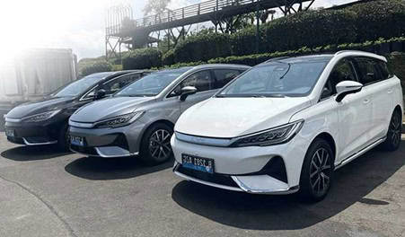 electric car rental