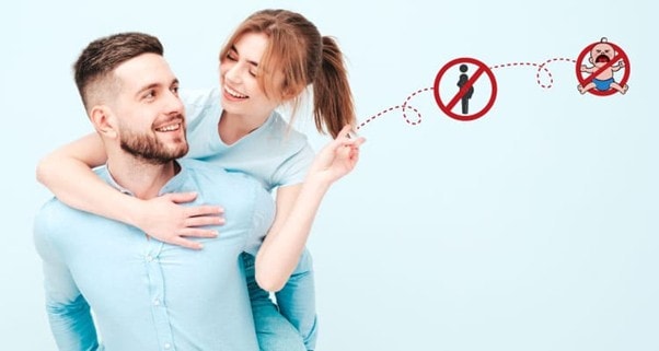 illustration of childfree couple